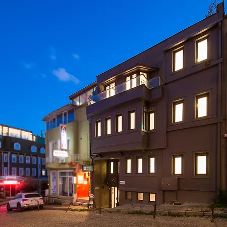 Alilass Hotel