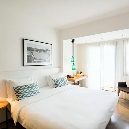 Alilass Hotel